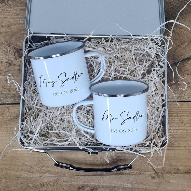 10 Year Anniversary Tin – Personalised Custom Gift for Wedding Couple