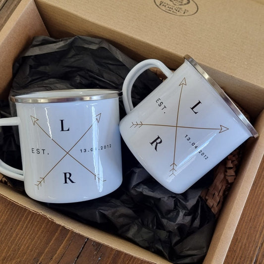Personalised Campfire Enamel Mug – Rustic Wedding & Travel Gift