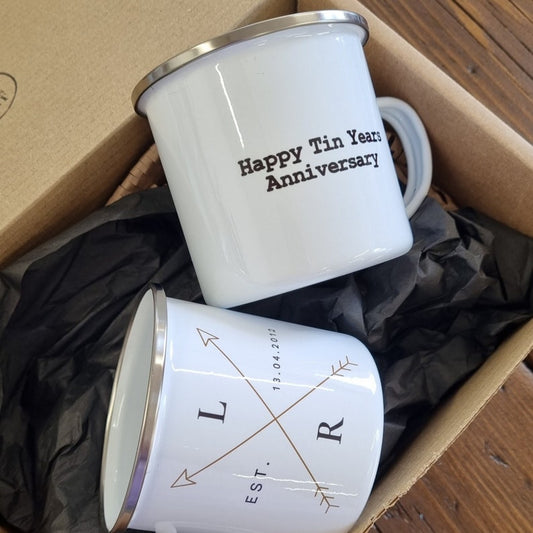 Personalised Campfire Enamel Mug – Rustic Wedding & Travel Gift