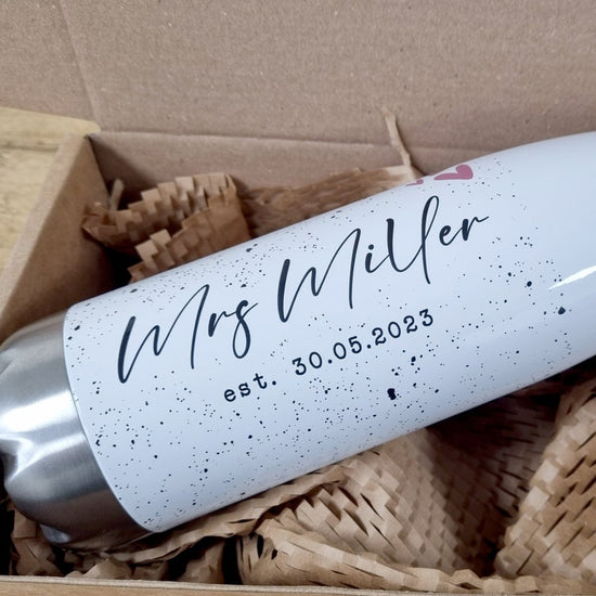 Personalised Mr & Mrs Bottles – 10th Anniversary & Wedding Gift - Wow Creative Print